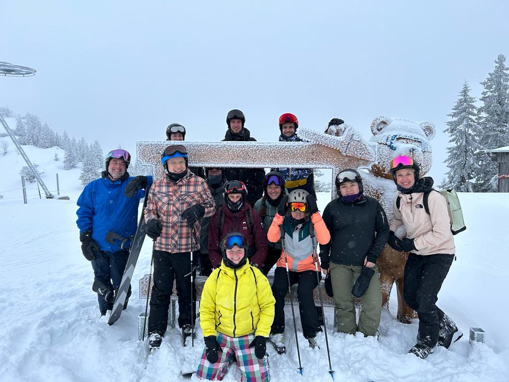 het team van us. op wintersport